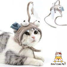 Cat-Mounted Headgear With Feathers-Gary
